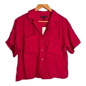 FREEBanana Republic Short Sleeve Button Up Blouse. Size XS. Tags removed.